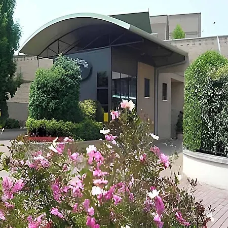 Prestige Hotel